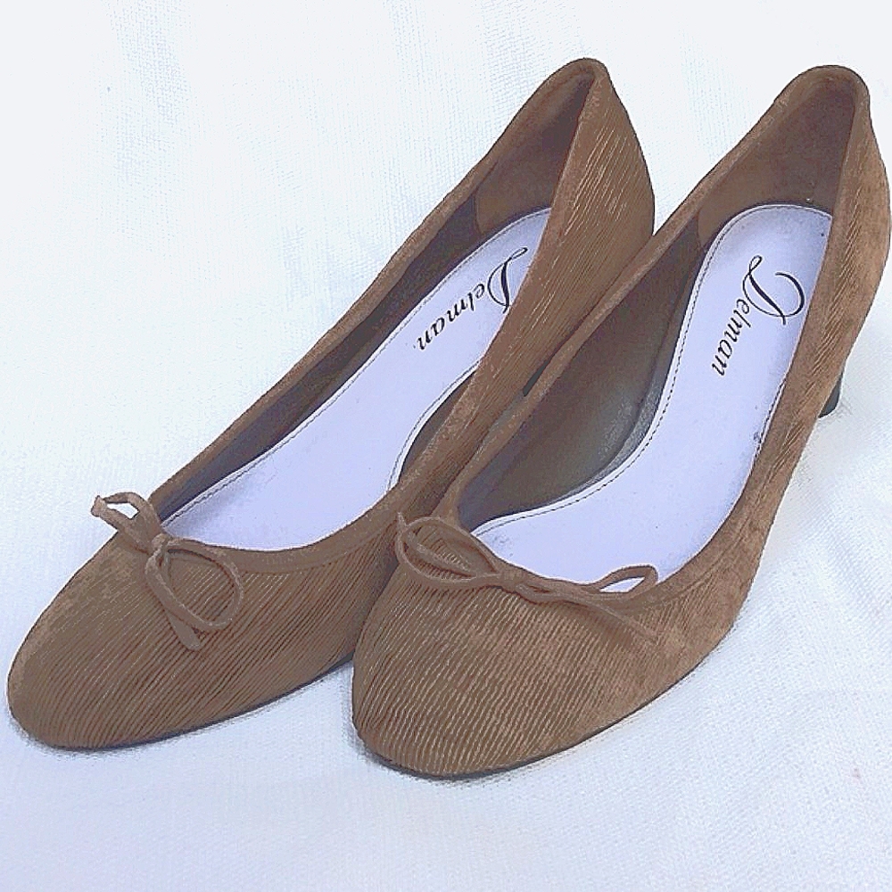 Delman Taupe Ultra Suede Round Heel Shoe